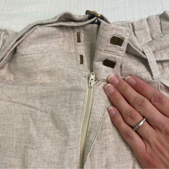 NWT Banana Republic Tan Cream Linen Blend Flowy Chino Shorts Belt Pockets 16 - Picture 2 of 13
